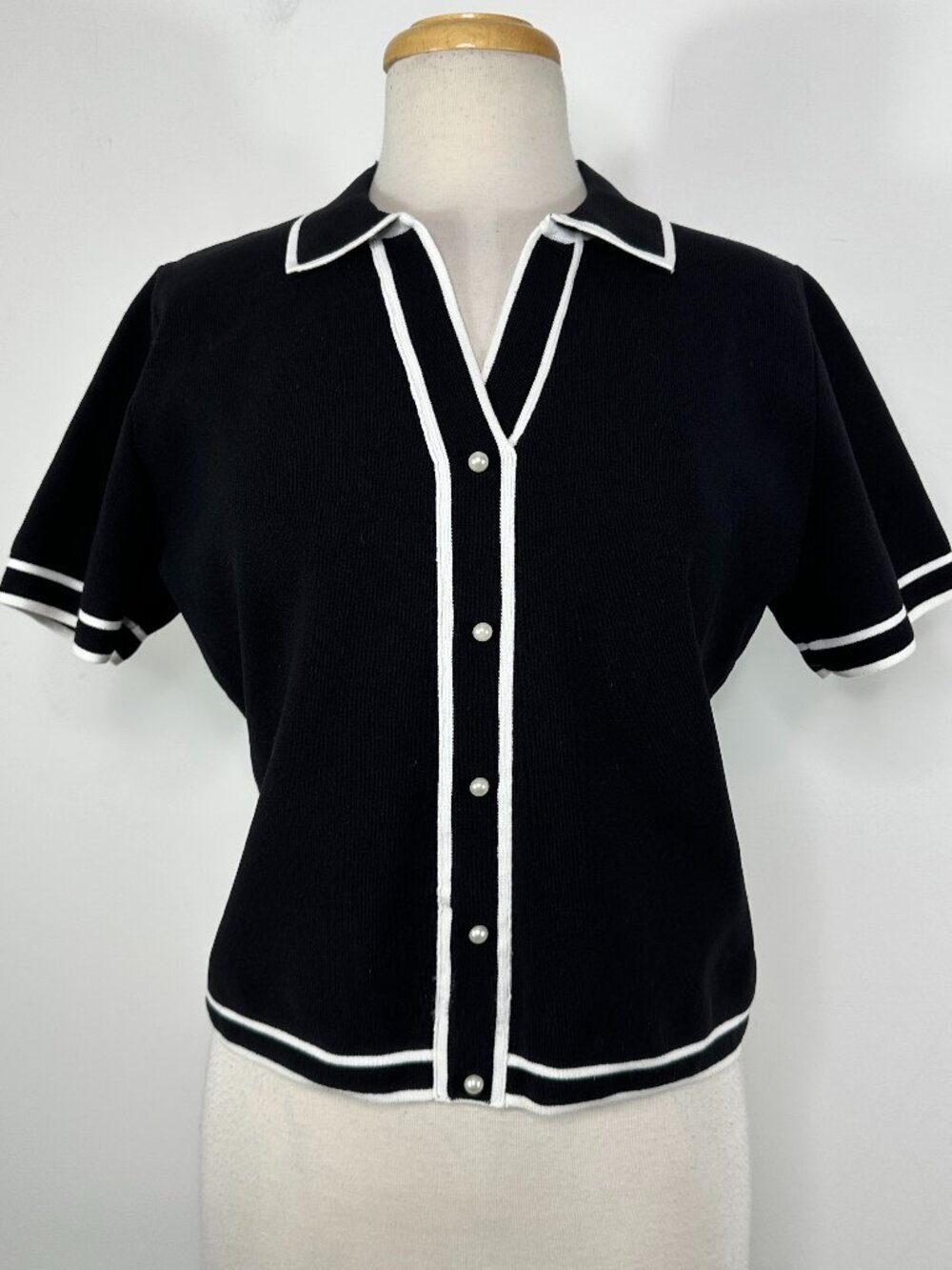 Bailey 44 Size XL Black w/White Trim Faux Pearl Buttons Collared Polo Shirt